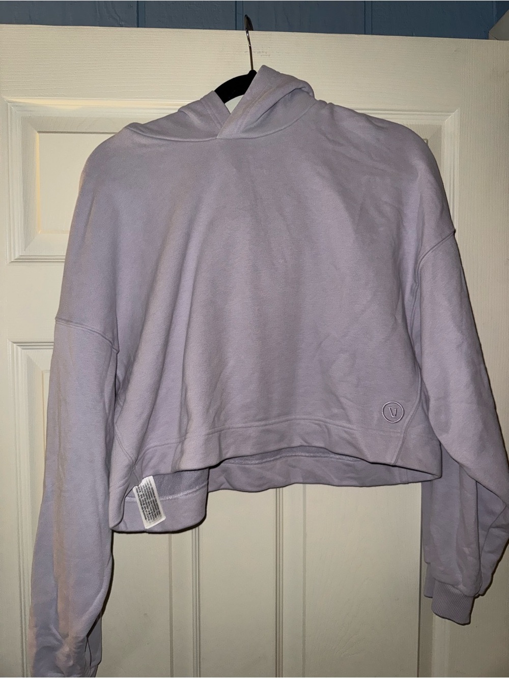 Vuori Cropped Lavender Hoodie